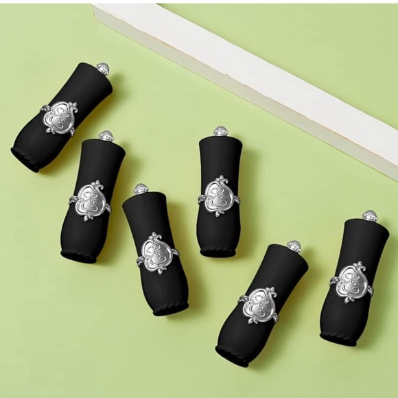 Luxurious Color Change Long Lasting Crystal Flower Jelly Lipstick NIB - Picture 4 of 8